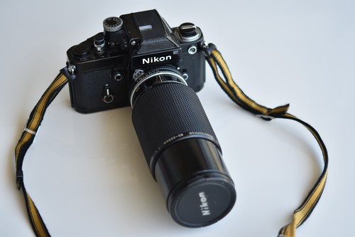 Nikon nikkor 200mm - +, f/4