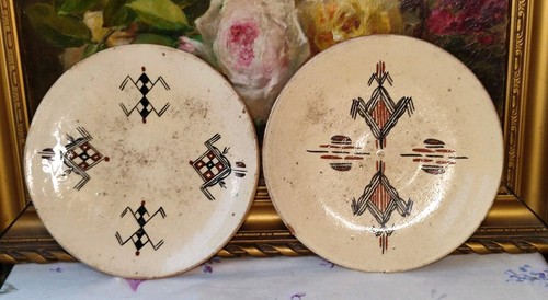 Anciennes assiettes terre - assiettes,