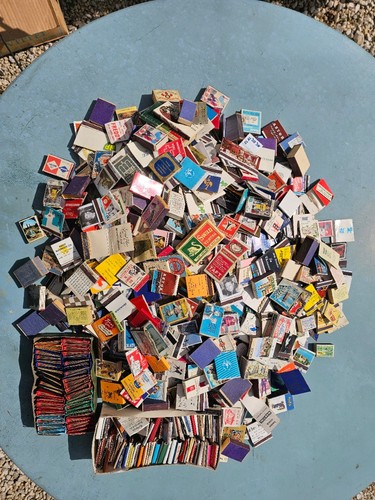 Gros lot de 800 - de, boîtes