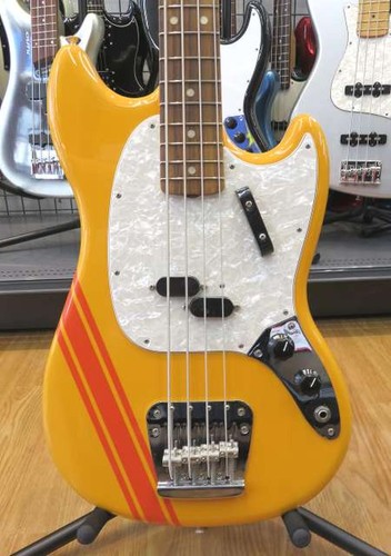 Guitare basse électrique