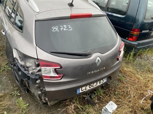 Malle hayon arriere renault - malle/hayon,