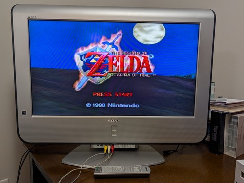 Vintage sony wega lcd hdtv - 32",