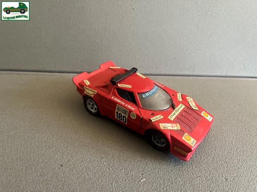 Ancienne voiture miniature - ancienne,