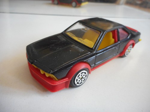 Hotwheels bmw 635 noir - en, au