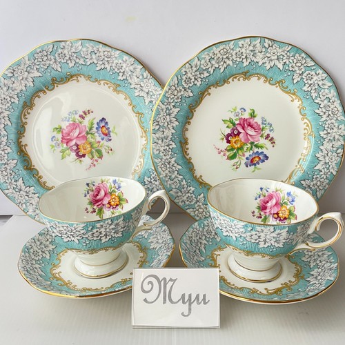 Ensemble tasse soucoupe - tasse, et
