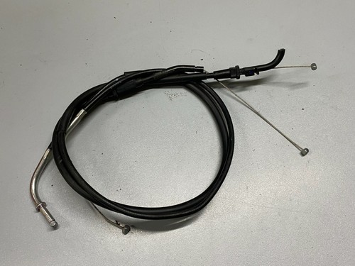 Une paire cable gaz - de, de