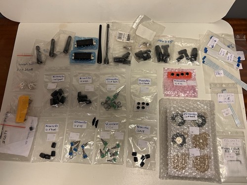 Lot icom pièces - ,,