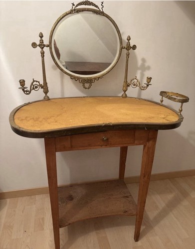 Coiffeuse - coiffeuse,