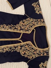 caftan marocain bleu nuit détails dorés jamais porté dimensions sur demande 