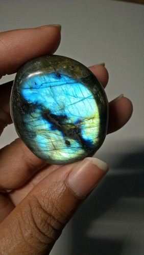 Galet en labradorite - 34.5g,