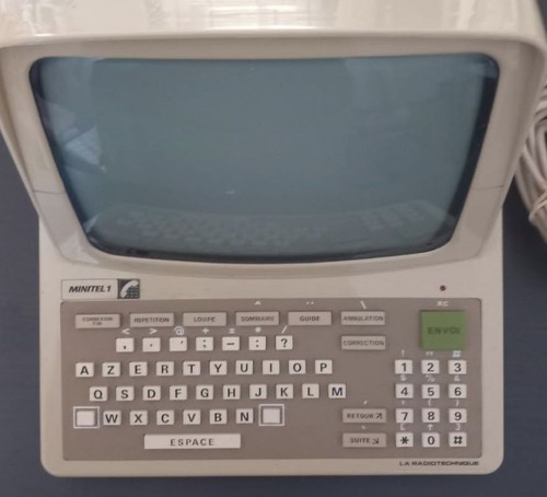 Minitel vintage nfz - 9, 300
