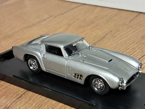 Ferrari 250 stradale - 250, "stradale"