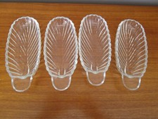4 GLASS BOWLS/RAVIERS/ICE CUTTER LEAF SHAPE MOLD