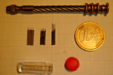 ANCIENNE PETITE DRILLE POUR