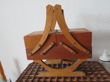 VINTAGE PETITE TRAVAILLEUSE