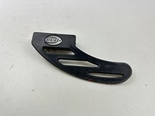 PROTEGE CHAINE DENT DE REQUIN