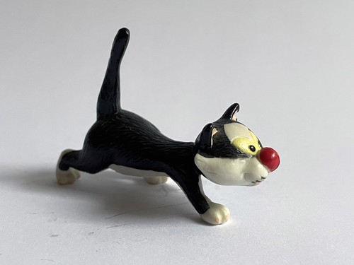 Figurine pvc chat gaston - pvc, quick