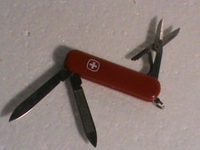 petit couteau SUISSE/ 3 ACCESSOIRES/ LONG 6.5CMS/ OCCASION