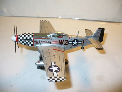Mustang modello in - mustang,