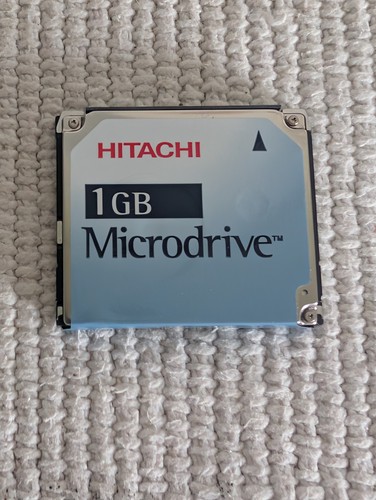 Hitachi microdrive go - 1,