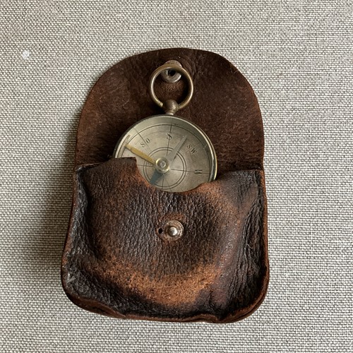 Petite boussole ancienne - petite,