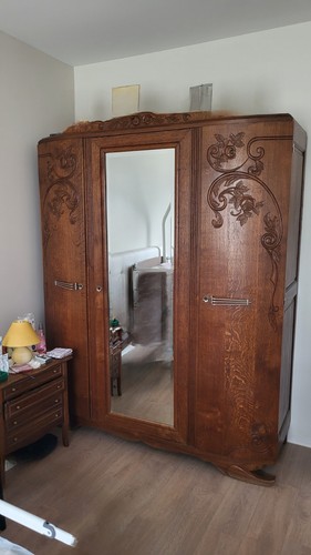 Armoire penderie vintage bois