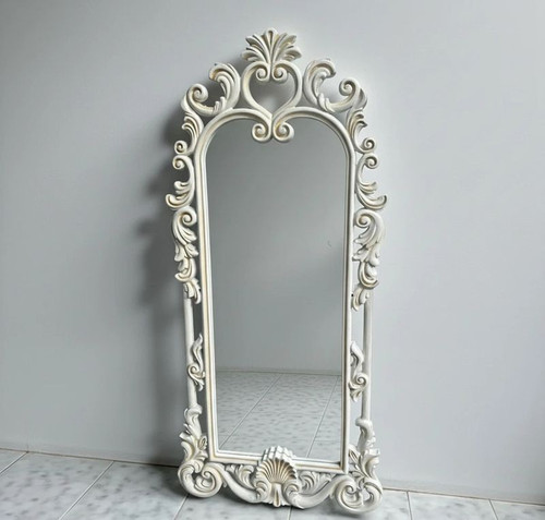 Miroir sur pied blanc - un,