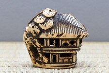 Ancien pavillon japonais Netsuke avec arbre en fleurs (Rōkaku) cerf Edo Japon