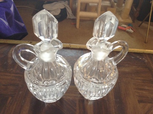 Heavy glass oil and - , vinegar