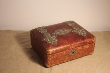 Ancienne boîte coffre coffret