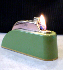 Briquet Ancien * THORENS