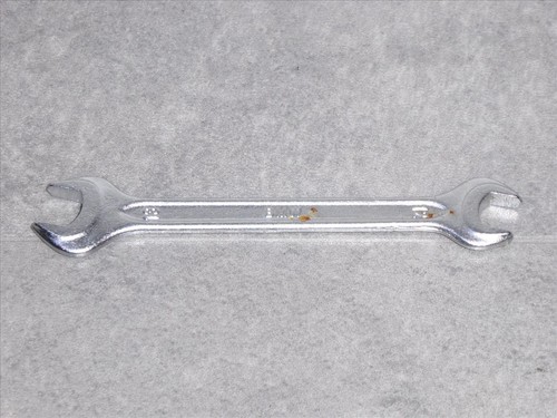 Bmw e30 318i clé fourche - bmw,