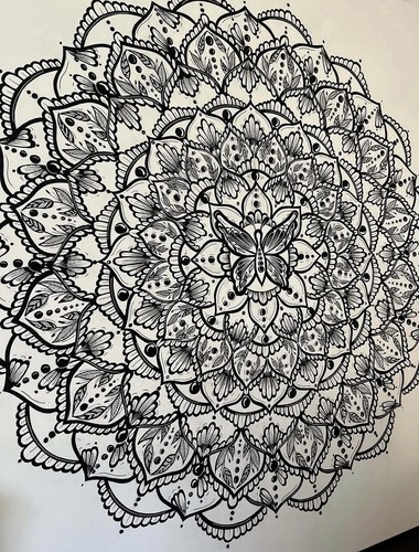 Mandala papillon rond - noir, et