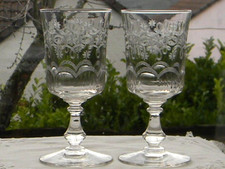 2 verres à eau ou vin anciens