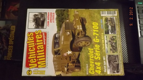 Revue véhicules militaires - véhicules,