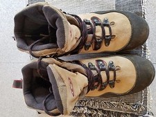 Salomon Hiking Shoes women's 7.5 perfect condition