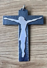 Crucifix Jean Despres ancienne