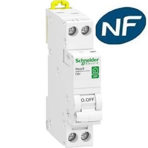 Disjoncteur 32a - +,