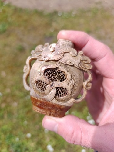 Chinese snuff bottle - , soapstone