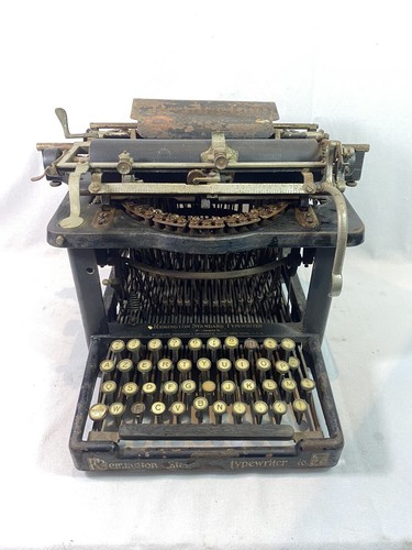 Machine écrire remington - à,
