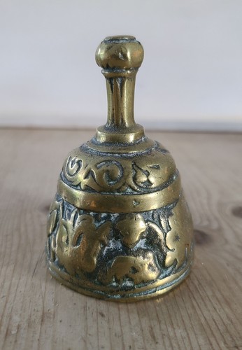 Petite clochette ancienne - , en