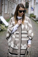 ZARA  AZTEC ETHNIC BLANKET