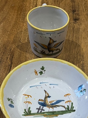 Tasse anciennes faïence - anciennes, de