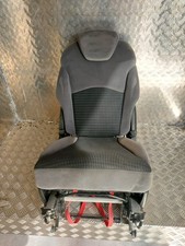 Siège arrière Droit / Gauche