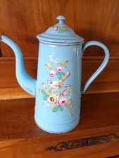 Cafetiere ancienne  En Tole