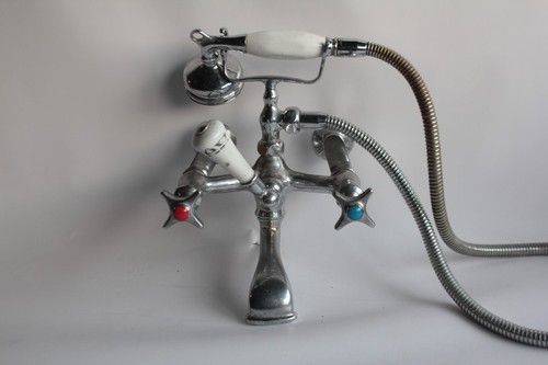 Ancien robinet baignoire - robinet,