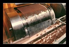 POSTCARD FAMOUS HERSHEY KISSES IN HERSHEY PENNSYLVANIA CHOCOLATE TOWN USA