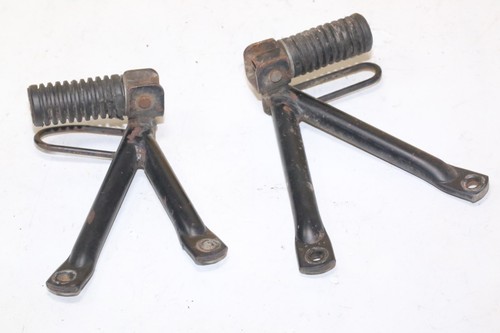 Platines reposes pieds - platines,