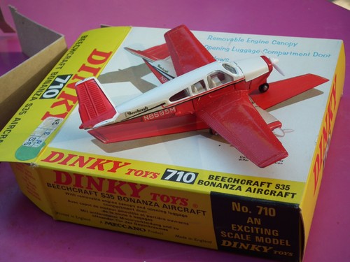 Dinky toys 710 - .710, .beechcraft