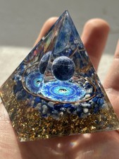 Orgonite Pyramide – Lapis-Lazuli • Sagesse • Harmonie Yin-Yang